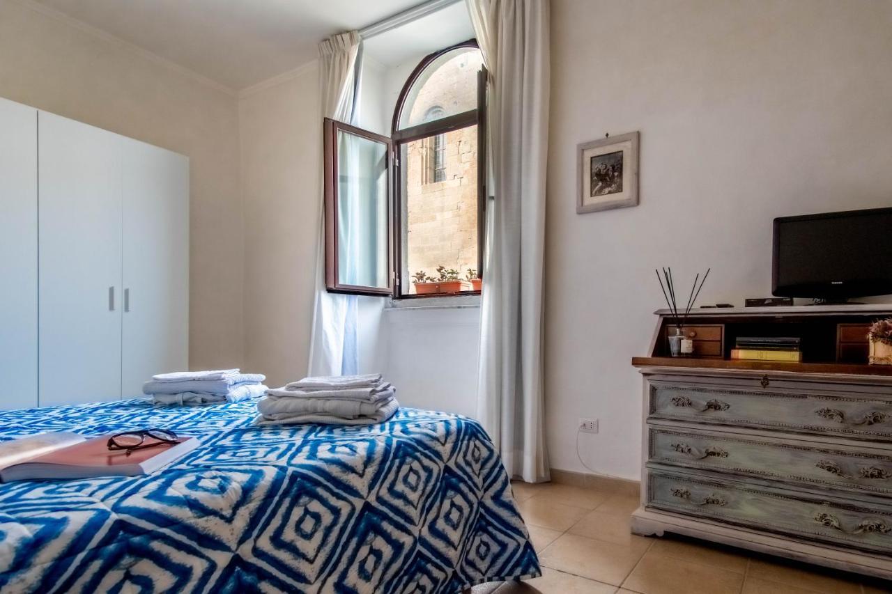 Appartamento Piazza Santa Maria Nuova Viterbo Exteriör bild