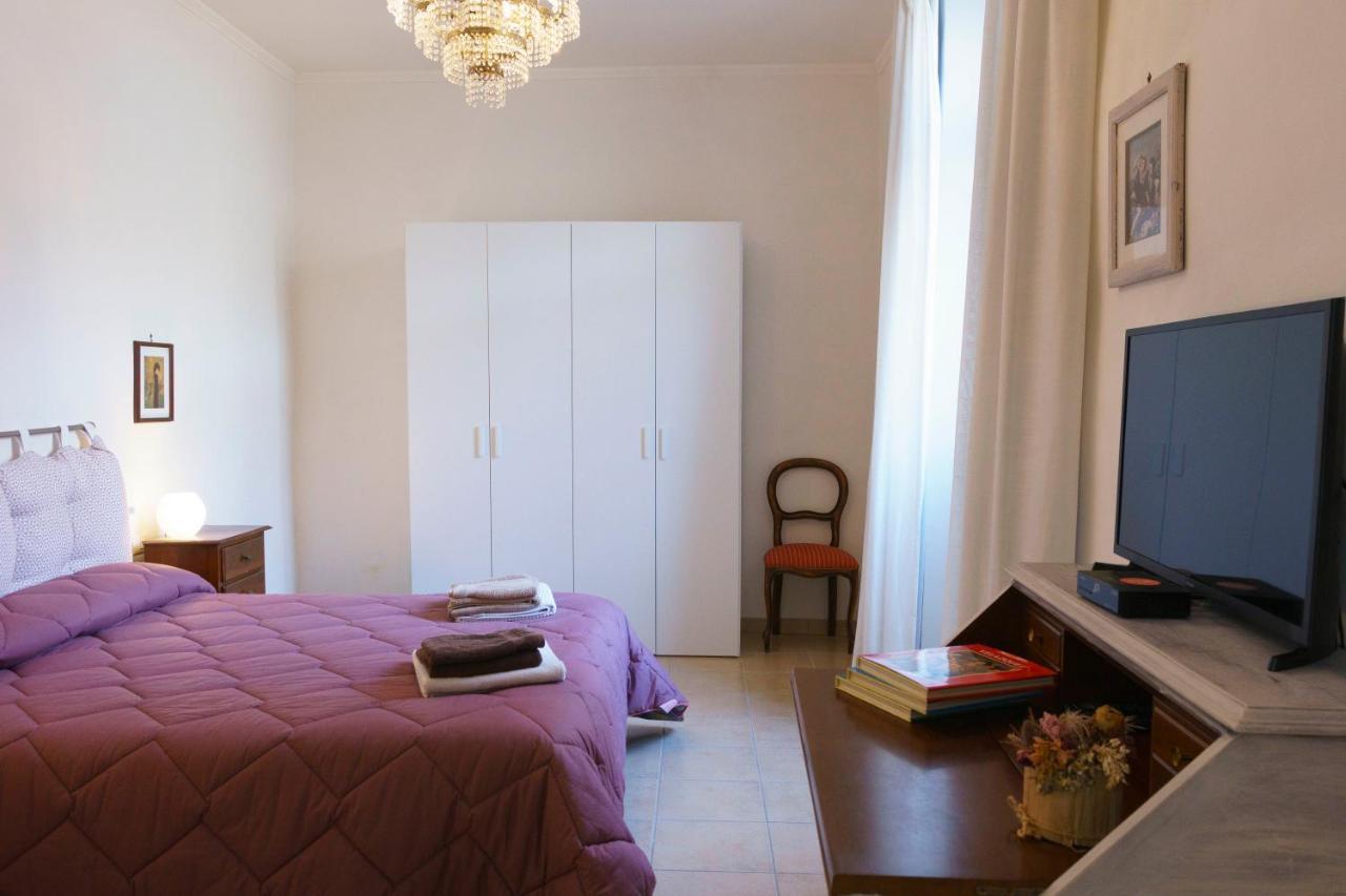 Appartamento Piazza Santa Maria Nuova Viterbo Exteriör bild