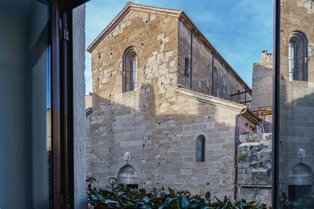 Appartamento Piazza Santa Maria Nuova Viterbo Exteriör bild